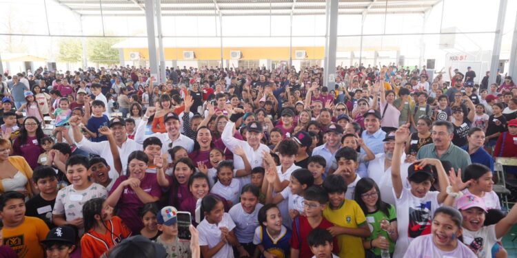 Gobernador Durazo impulsa formación de más de 100 mil niños y jóvenes con Centros de Bienestar