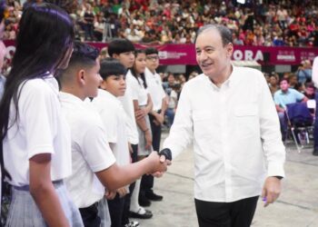 Gobernador Durazo transforma la educación de más de 450 mil estudiantes con Becas Sonora de Oportunidades