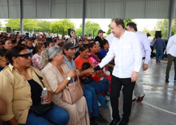 Familias del sur de Sonora agradecen a Gobernador Durazo entrega de estímulos económicos
