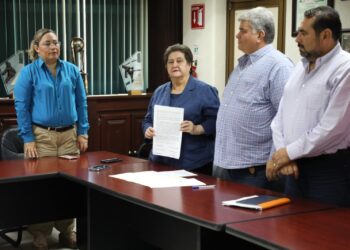 Toma protesta la Dra. Blanca Valenzuela como presidenta del patronato de la UTH Extensión Ures.
