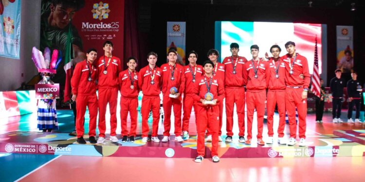 Alumno de Cecyte Sonora conquista medalla de plata para México en Torneo Internacional de Voleibol