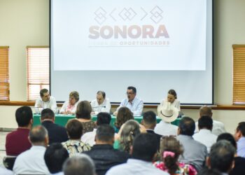 Presidente Javier Lamarque, Gobernador Alfonso Durazo y subsecretaria Rocío Bárcena sostienen encuentro de trabajo por la paz con ministros del culto religioso