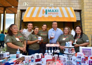 Beneficia Toño Astiazarán a 2 mil 119 emprendedoras con el programa Maxi Apoyo