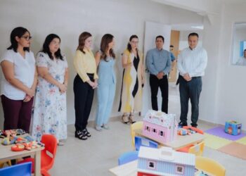 Dignifican Toño Astiazarán y Patty Ruibal atención a familias con oficinas renovadas