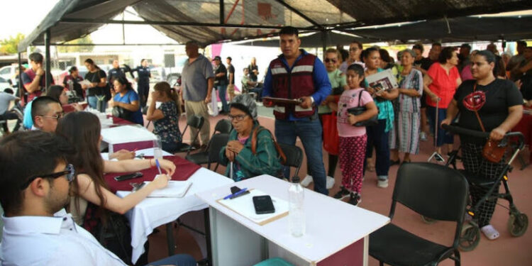 Llega jornada “Sonora Atiende” a la colonia Sonacer