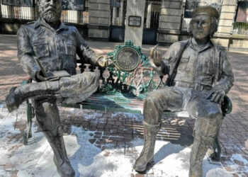 Daño patrimonial, si subastan estatuas del ‘Che’ y Castro, dice Sheinbaum