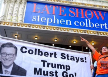 Trump recurre a «distractores» para opacar escándalo Epstein