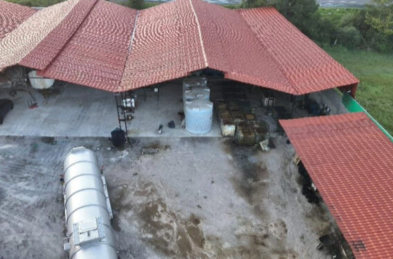 En poblado de Tres Marías, Morelos, aseguran almacén con combustible robado
