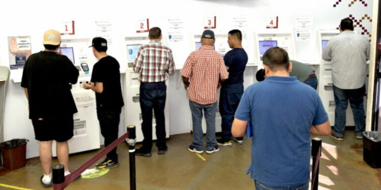 Impulsan renovación de licencia de conducir