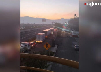 Transportistas bloquean la México-Puebla por constantes asaltos
