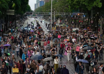 Policías no portarán armas en marcha contra la gentrificación: SSC