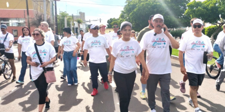Sindicatura municipal y tesorería participan en domingueando en bici y más