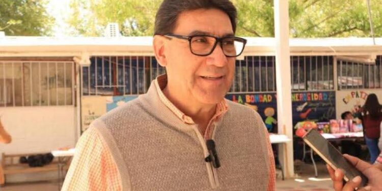 Retiran  VISA al alcalde de Nogales, Sonora