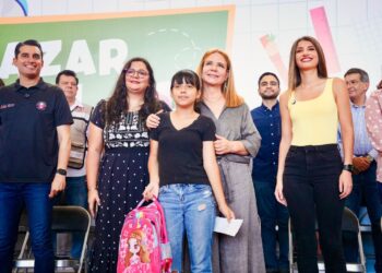 Gobernador Durazo respalda economía de familias sonorenses con Bazar Escolar 2025