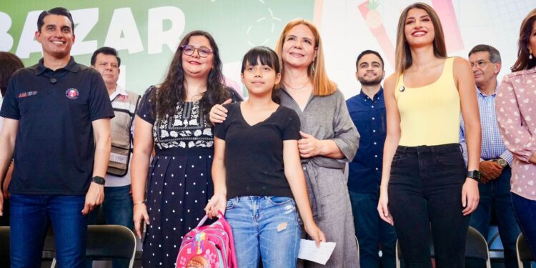 Gobernador Durazo respalda economía de familias sonorenses con Bazar Escolar 2025