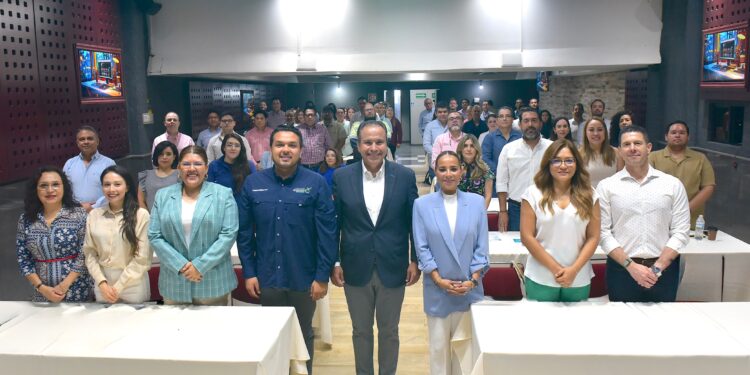 Promueve Toño Astiazarán vivienda sostenible con estímulos fiscales a la construcción