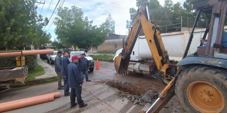 Avanza Mesa del Agua con acciones de distribución y saneamiento