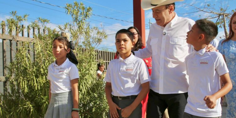 Con inversión histórica de más de 8 mil 600 millones en educación, Gobernador Durazo arranca ciclo escolar 2025-2026
