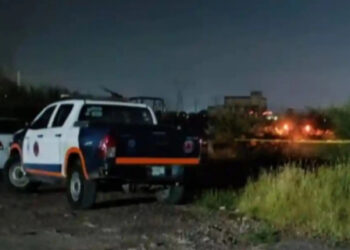 Toma clandestina causa fuga de diésel en ducto de Pemex en Querétaro