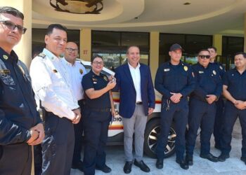 Reconoce Toño Astiazarán heroica labor de Bomberos