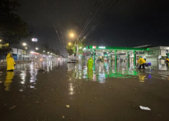 Suman 104 operaciones aéreas y 14 mil 892 pasajeros afectados en AICM por tormenta