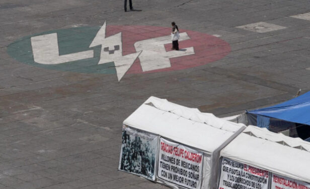 Va Gobierno por reducir elevadas pensiones a ex trabajadores de confianza de Pemex y LyFC