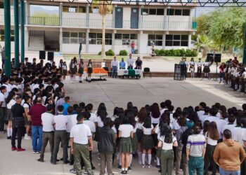 Anuncia el alcalde  Abraham  «EL CUBANO» Mier construcción de nueva cancha de softbol para el CONALEP