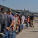 Sheinbaum confirma detención de mexicanos en redada en planta automotriz en EU