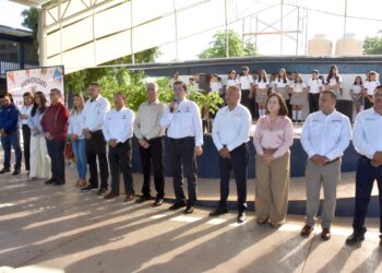 ELÍAS RETES PRESIDE ARRANQUE DEL CICLO ESCOLAR 2025-2026 EN NAVOJOA