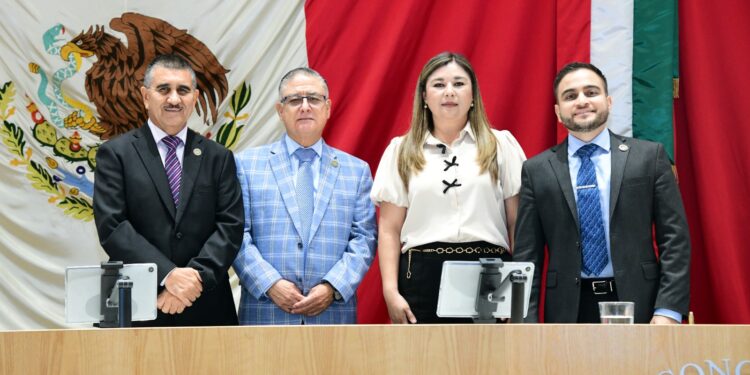 Legislamos para cambiar realidades, tocar vidas y derribar muros de desigualdad: diputados PT