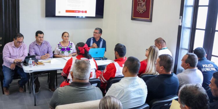 Mantienen reunión de trabajo Integrantes del Consejo Municipal de Protección Civil
