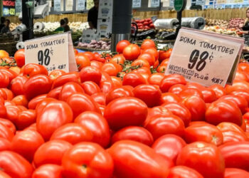 Maduro se ofrece a dialogar directamente con enviado de Trump