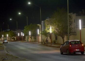 Suman esfuerzos Toño Astiazarán y Grupo Collectron para instalar Camina Segura en La Cholla