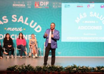 DIF Sonora y SSP imparten conferencia de prevención de adicciones en Cobach Villa de Seris