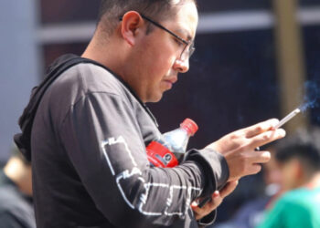 Incremento de impuestos a refrescos y tabaco serán para un fondo de salud: Sheinbaum