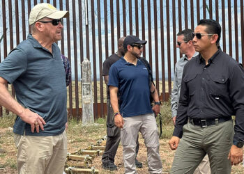 Recorre embajador de EU en México frontera sonorense