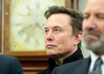 Elon Musk se embolsaría 1bdd con agresivo plan de Tesla a 10 años