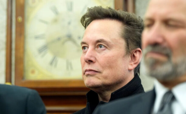 Elon Musk se embolsaría 1bdd con agresivo plan de Tesla a 10 años