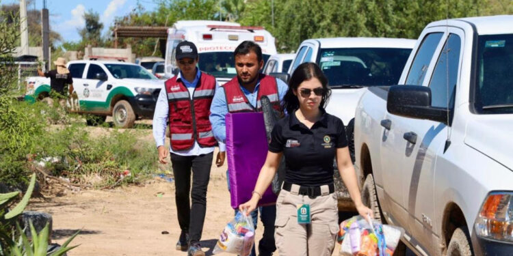 Gobierno de Sonora mantiene presencia permanente en Bahía de Kino tras el paso de Lorena