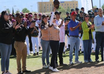 Da inicio la Liga Minera de Beisbol 2025 en Cananea