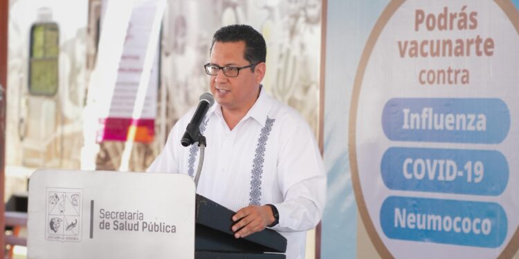Inicia Gobierno de Sonora campaña de vacunación para la temporada invernal en Banámichi