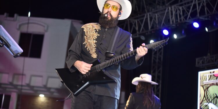 Recarga de energía el Rock de  “NUNCA JAMÁS” al festival cultural Navojoa 2025