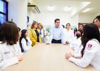 Inaugura Gobierno de Sonora Aula Dinámica de Medicina en la UES: SEC