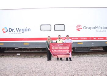 Reconoce Gobierno Municipal labor del Dr. Vagón, el Tren de la Salud