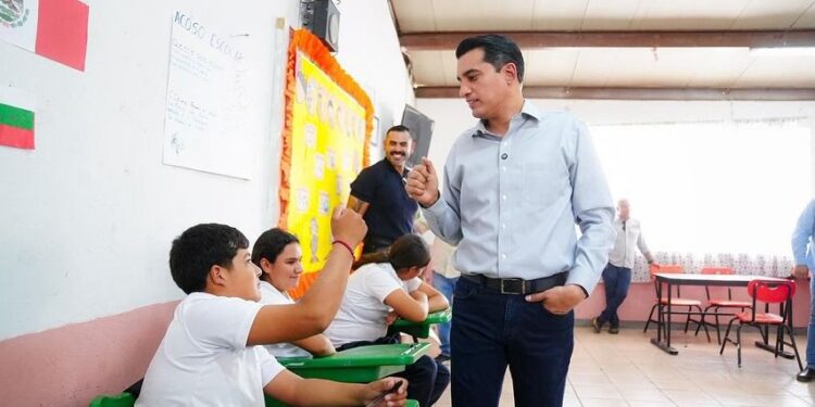 Plan Integral del Río Sonora beneficia a estudiantes con acciones en educación