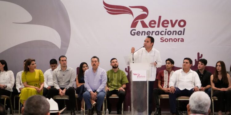 Heriberto Aguilar llama a la juventud a defender las causas del pueblo durante el Foro “Juventud y Gobernanza”