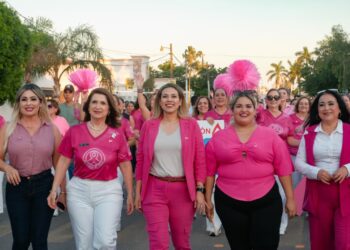 Huatabampo se viste de rosa en Lucha Contra el Cáncer de Mama