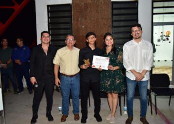 Reconocen talento de  15 Navojoenses con el Premio Municipal de la juventud 2025