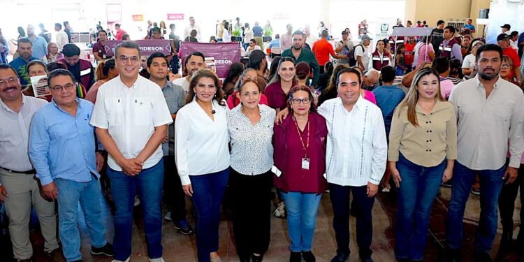 Participa Ayuntamiento de Guaymas en Feria de Servicios “Sonora Atiende”
