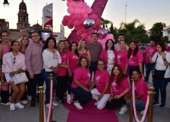 UNIDAD Y ESPERANZA MARCAN LA CARAVANA ROSA ENCABEZADA POR EL ALCALDE JORGE ALBERTO ELÍAS RETES
